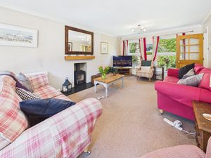 LOUNGE- click for photo gallery